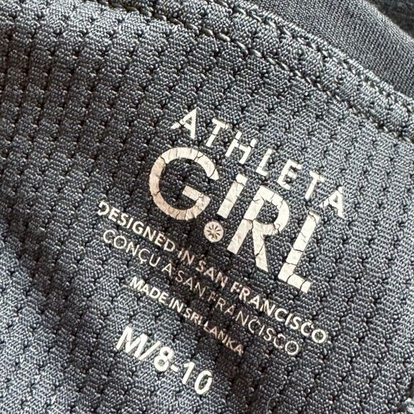 Athleta Girl Tank Top size Medium Cropped built in Bra Adjustable Strap Gray - Picture 12 of 13